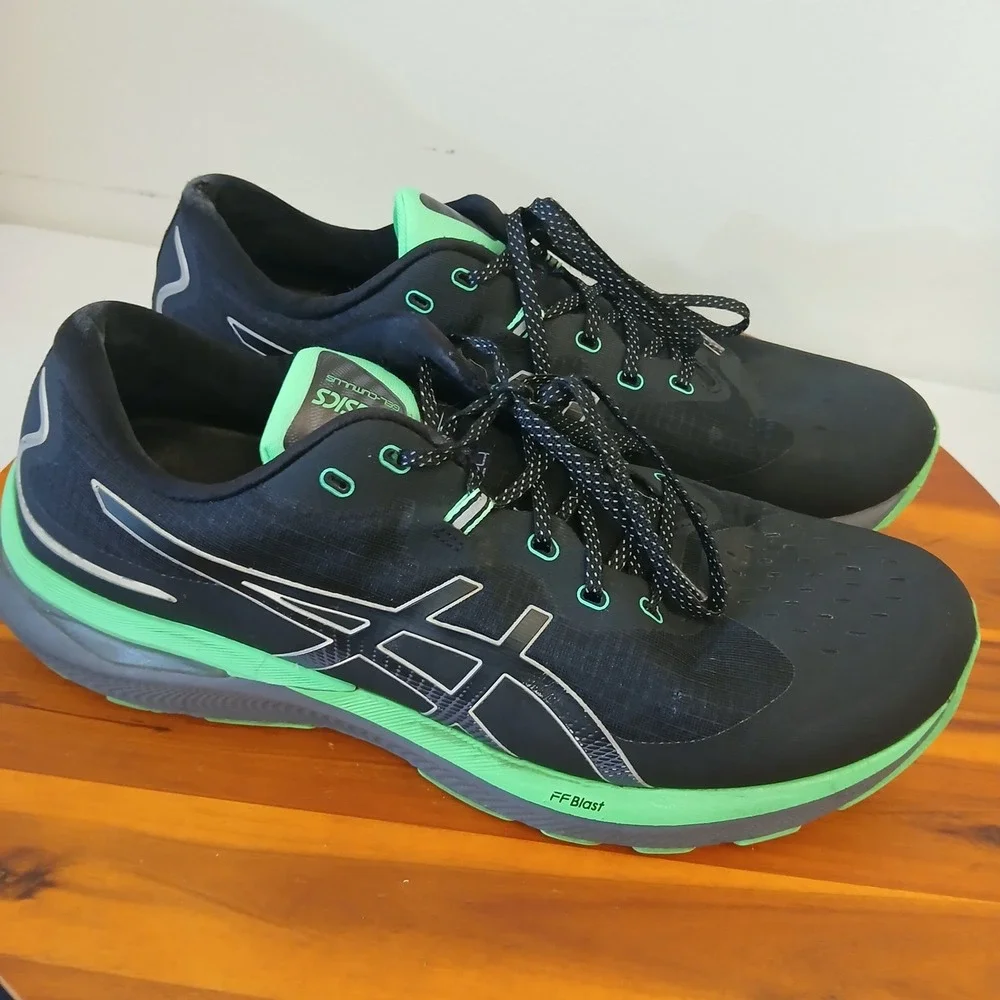 ASICS GEL-Cumulus 24 Men 14 Black Green Running Shoes Sneakers 1011B468